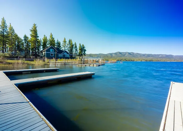 Lakefront Family Cabin By Big Bear Vacations